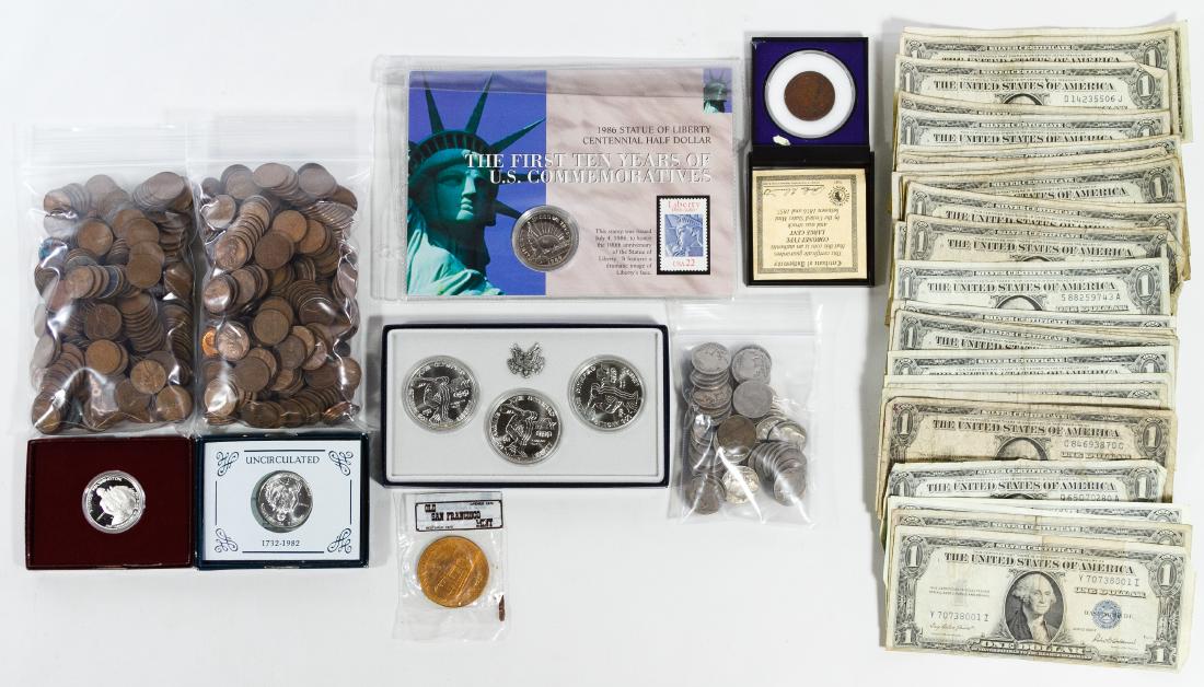 US Coin and Currency Assortment (1 of 1)