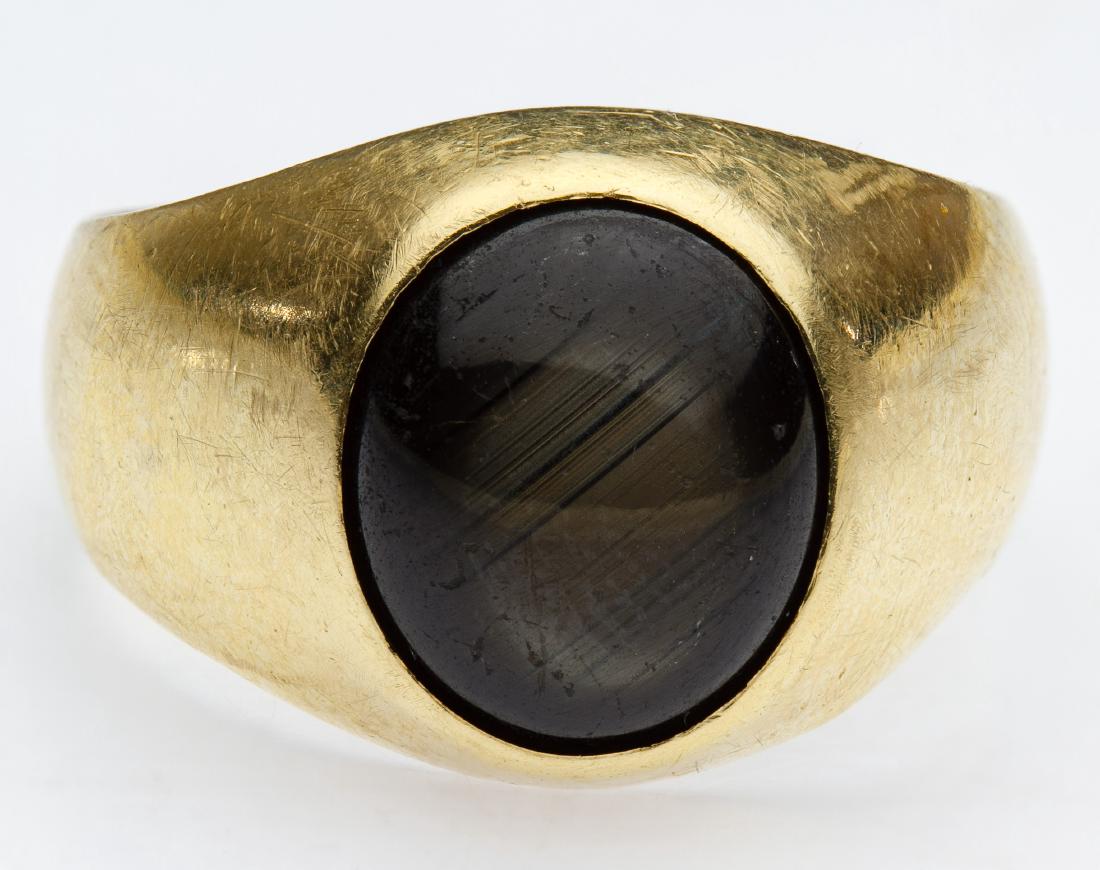 18k Gold and Grey Sapphire Ring (1 of 3)