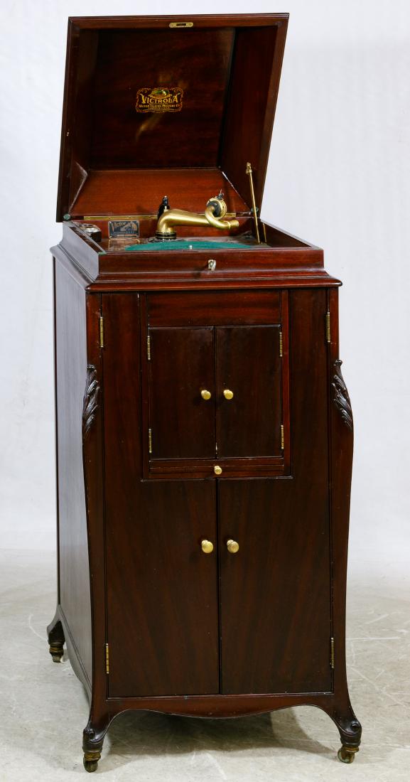 Victrola 'VV XVI' Victor Talking Machine