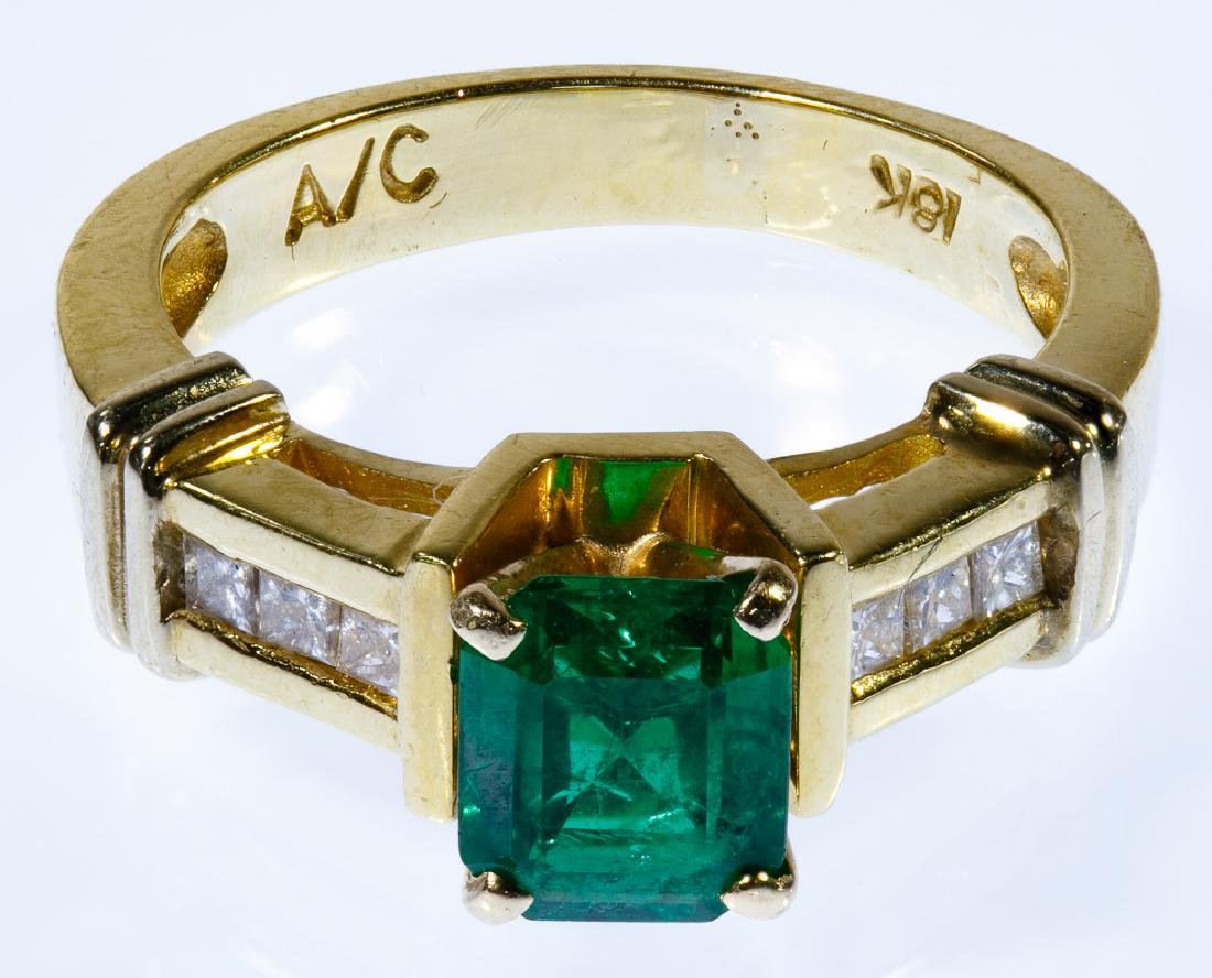 18k Gold, Emerald and Diamond Ring (1 of 3)