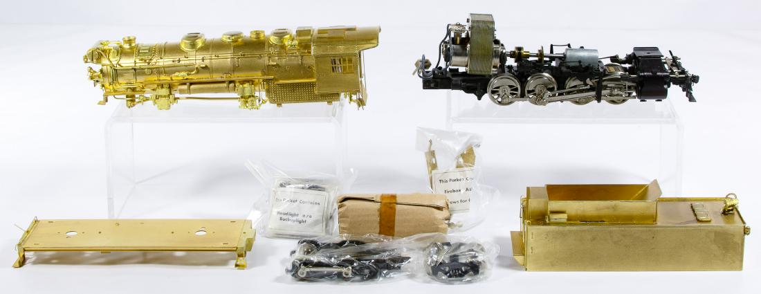 KTM IHB 0-8-0 Brass Engine and Tender Kit (1 of 4)