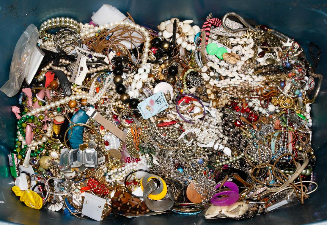 Costume Jewelry Assortment (1 of 1)