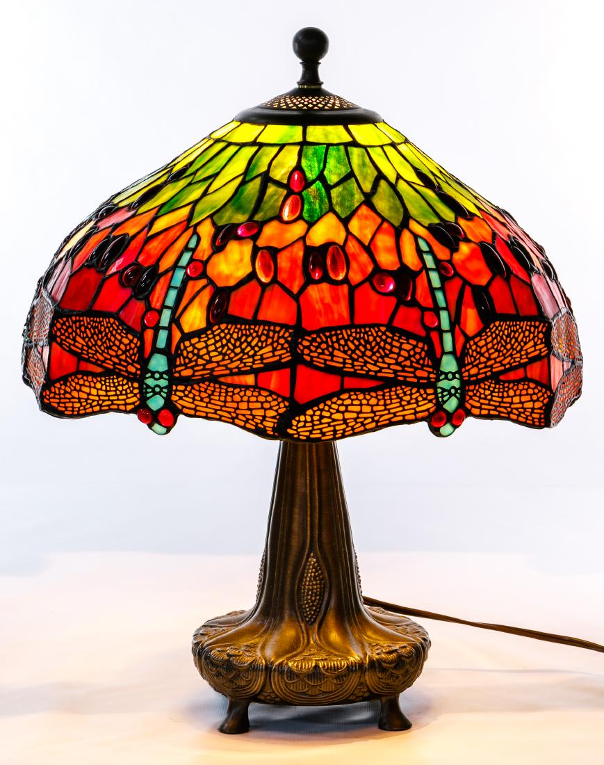 Stained Glass Style Dragonfly Table Lamp (1 of 2)