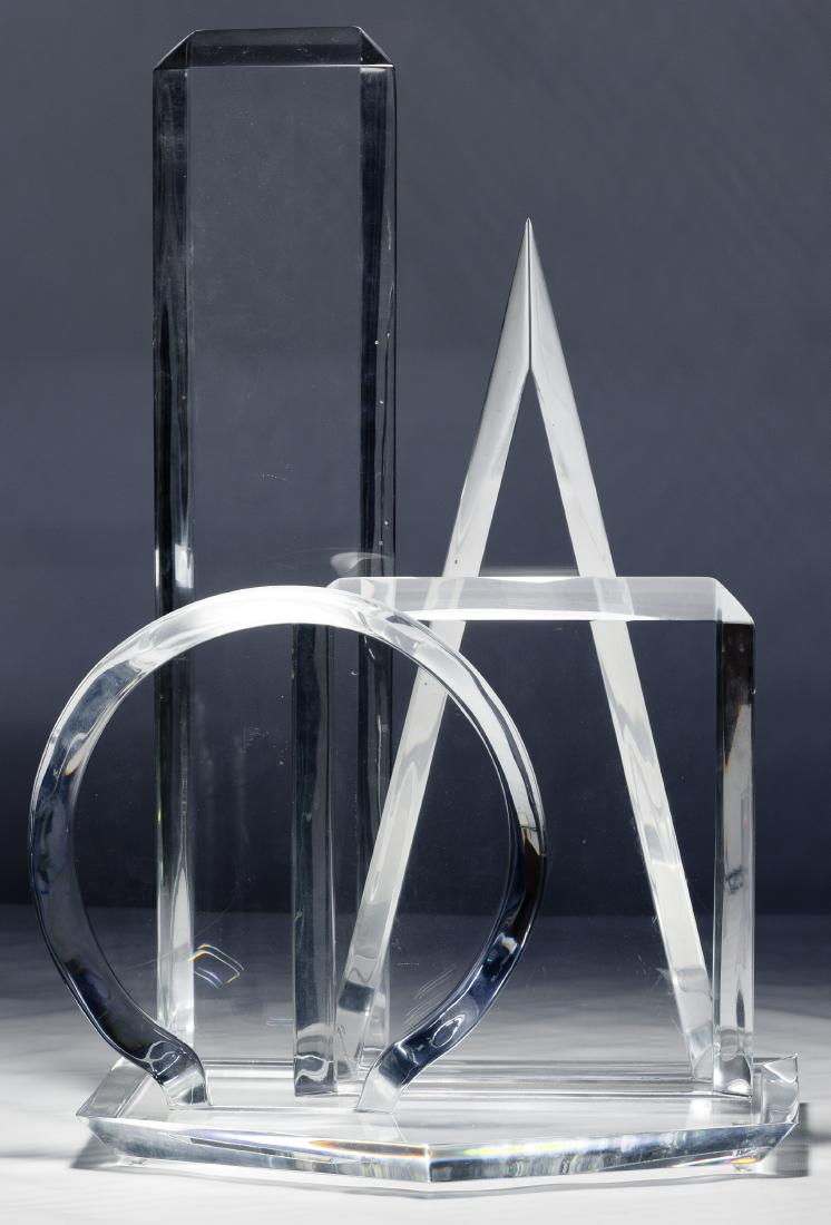 Hivo Van Teal (American, 20th Century) Lucite Sculpture: Hivo Van Teal (American, 20th Century) Lucite Sculpture Undated, etched signature bottom center, depicting geometric shapes Condition: Very Good, light to moderate scratches throughout; rough spot on