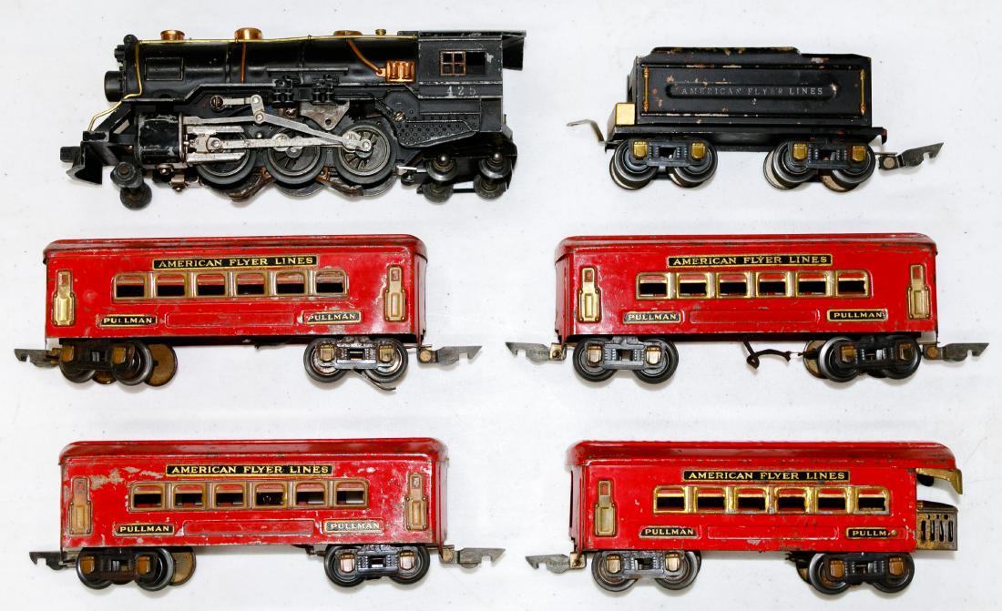 American Flyer Model Train Assortment (1 of 3)