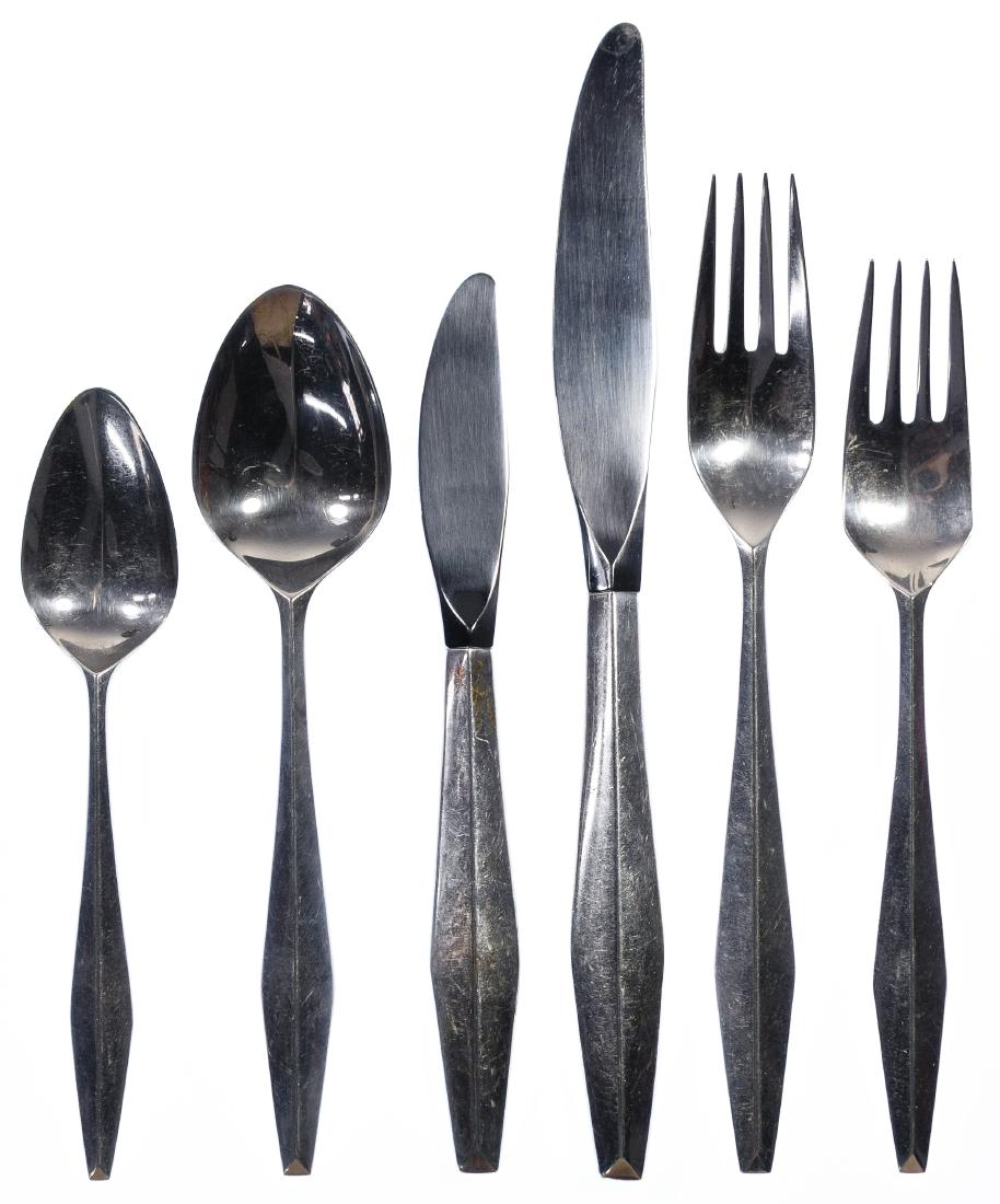 Gio Ponti for Reed & Barton 'Diamond' Sterling Silver: Gio Ponti for Reed & Barton 'Diamond' Sterling Silver Flatware Service Service for twelve including (12) knives, (12) individual butter knives, (12) dinner forks, (12) salad forks, (12) teaspoons, (12