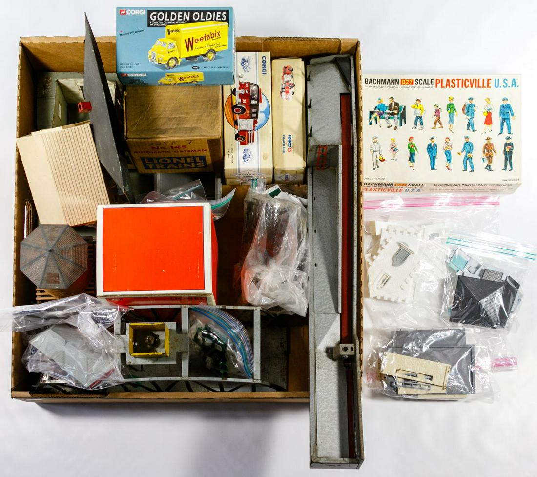 Lionel, American Flyer and Plasticville Set Assortment: Lionel, American Flyer and Plasticville Set Assortment Twenty-four pieces including Lionel lumber loader #364, Lionel switch tower #465, Plasticville citizens #1915, eleven Plasticville buildings, pla