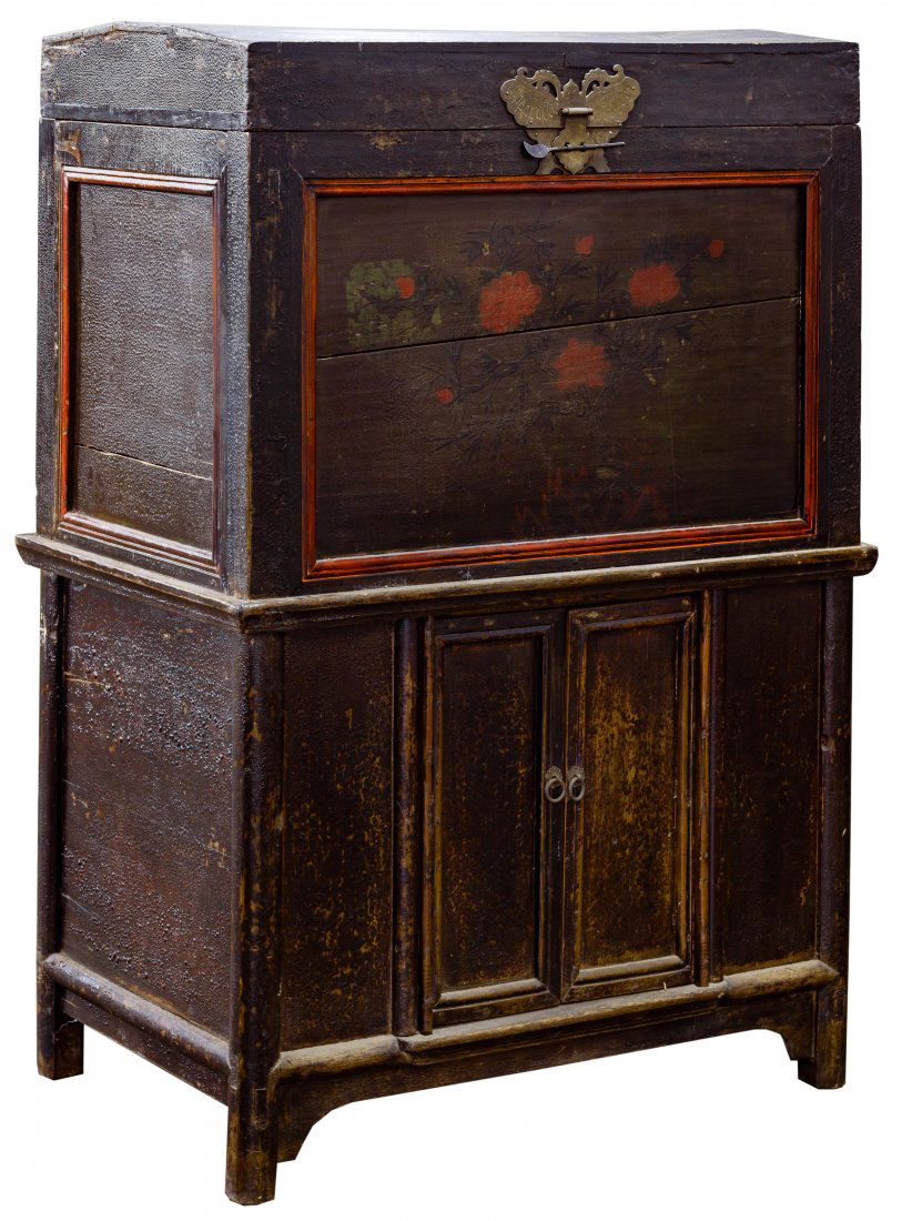Asian Style Wood Trunk Cabinet: Asian Style Wood Trunk Cabinet Having trunk storage on top, two cabinet doors with one internal shelf at bottom; a textured black paint finish, floral decoration and brass hardware Condition: Fair, ov