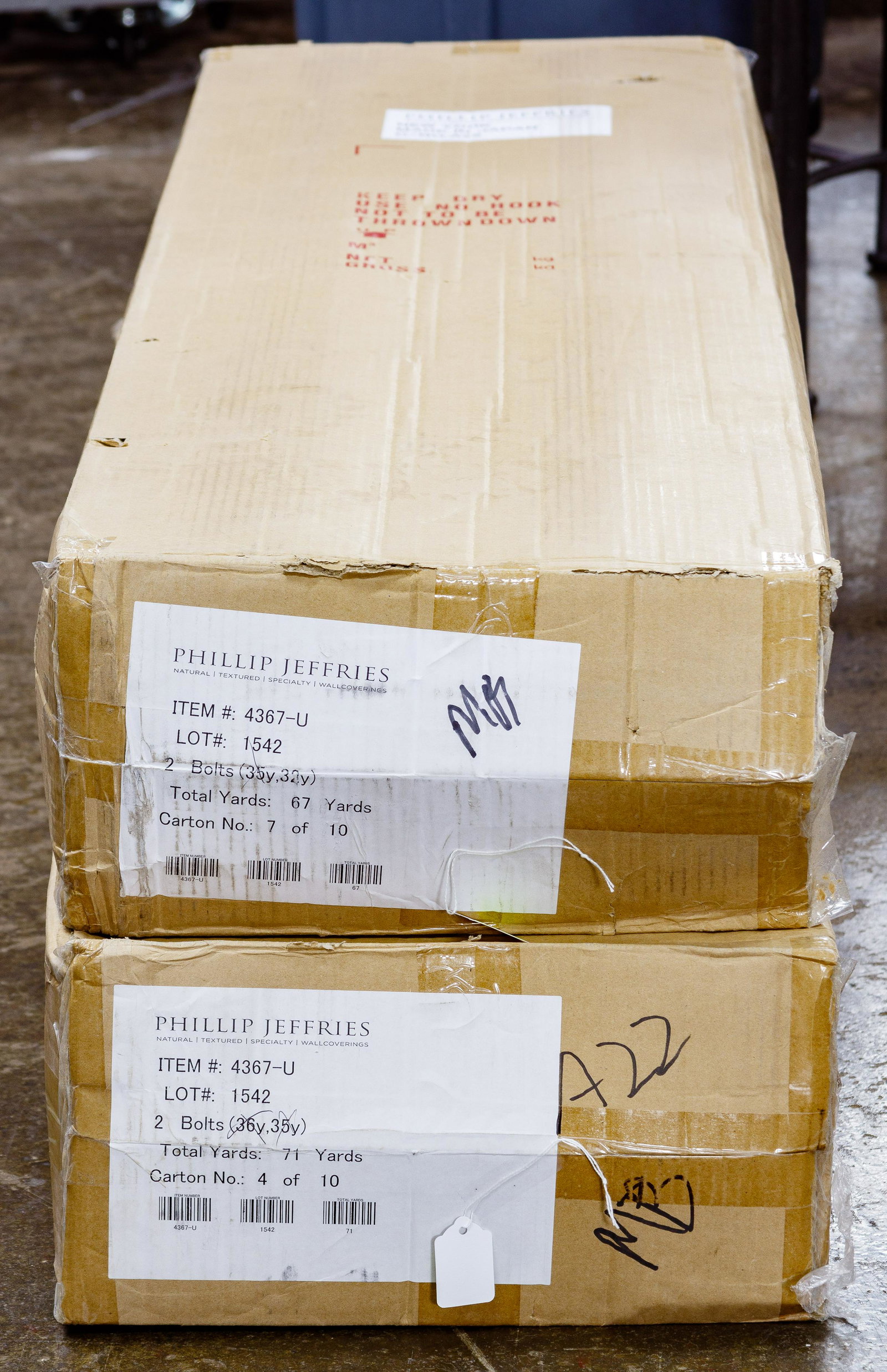 Phillip Jeffries 'Amalfi Silk' Wallpaper: Phillip Jeffries 'Amalfi Silk' Wallpaper Approximately 135-yards, in an industrial width, #4367U lot #1542 'Whitewash Villa'; handcrafted, woven natural silk having a faint texture, stain repellent fi