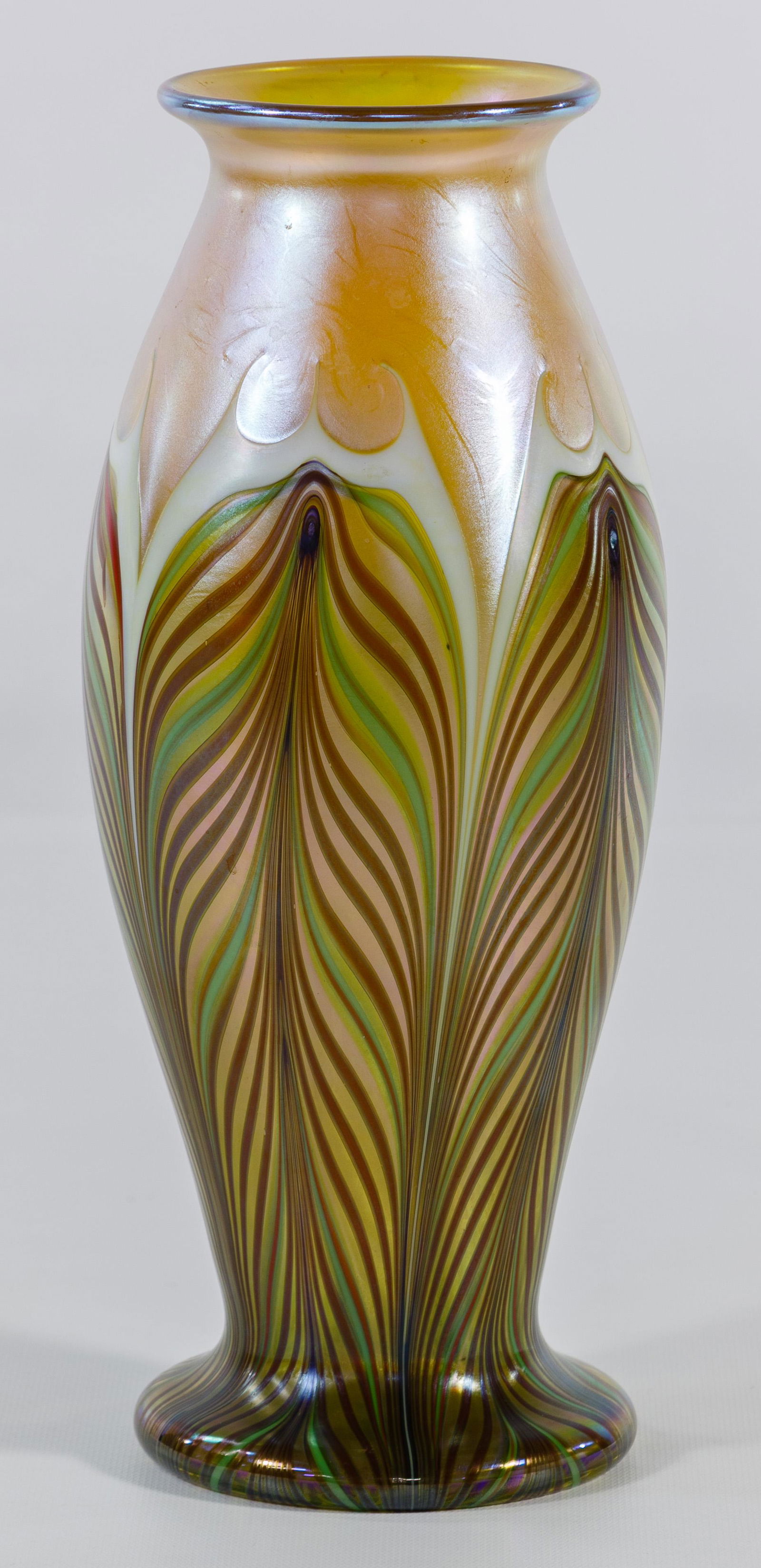 Orient & Flume Art Glass Vase (1 of 7)