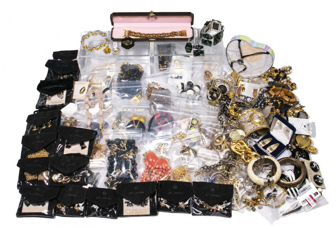 Designer and Costume Jewelry Assortment: Designer and Costume Jewelry Assortment Approximately (14) pounds of earrings, necklaces, pins, bracelets and earrings with examples from St. John, Erwin Pearl and Alexis Bittar Condition: Very Good t