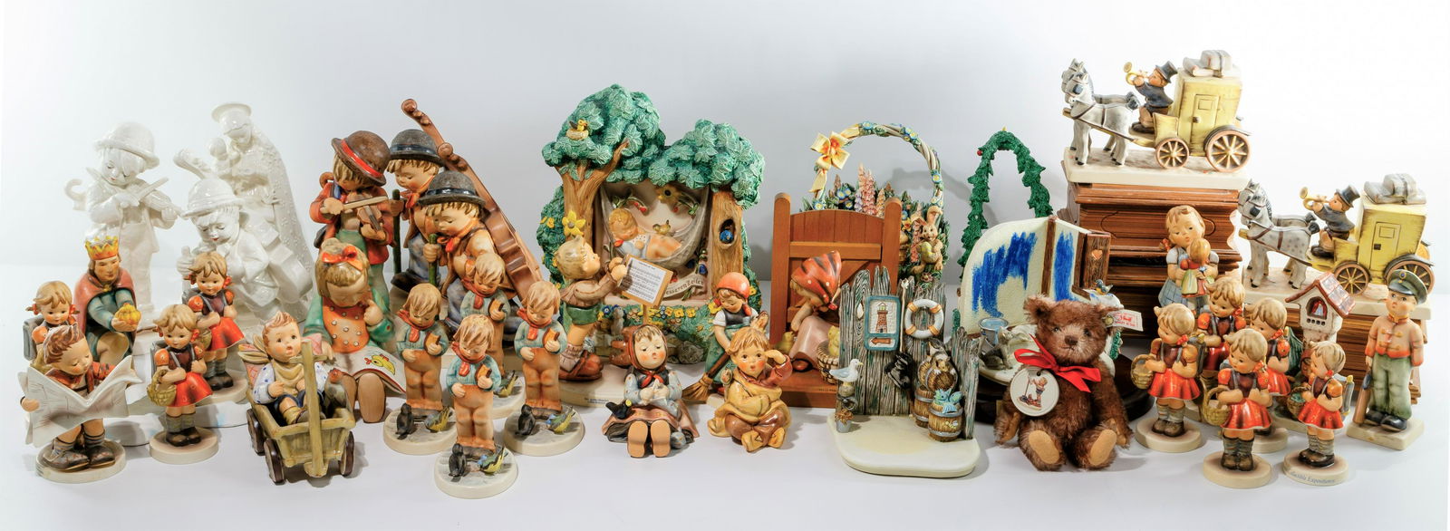 Hummel Figurine Assortment (1 of 4)
