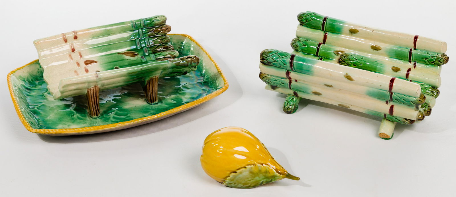 Majolica Asparagus Servers (1 of 3)