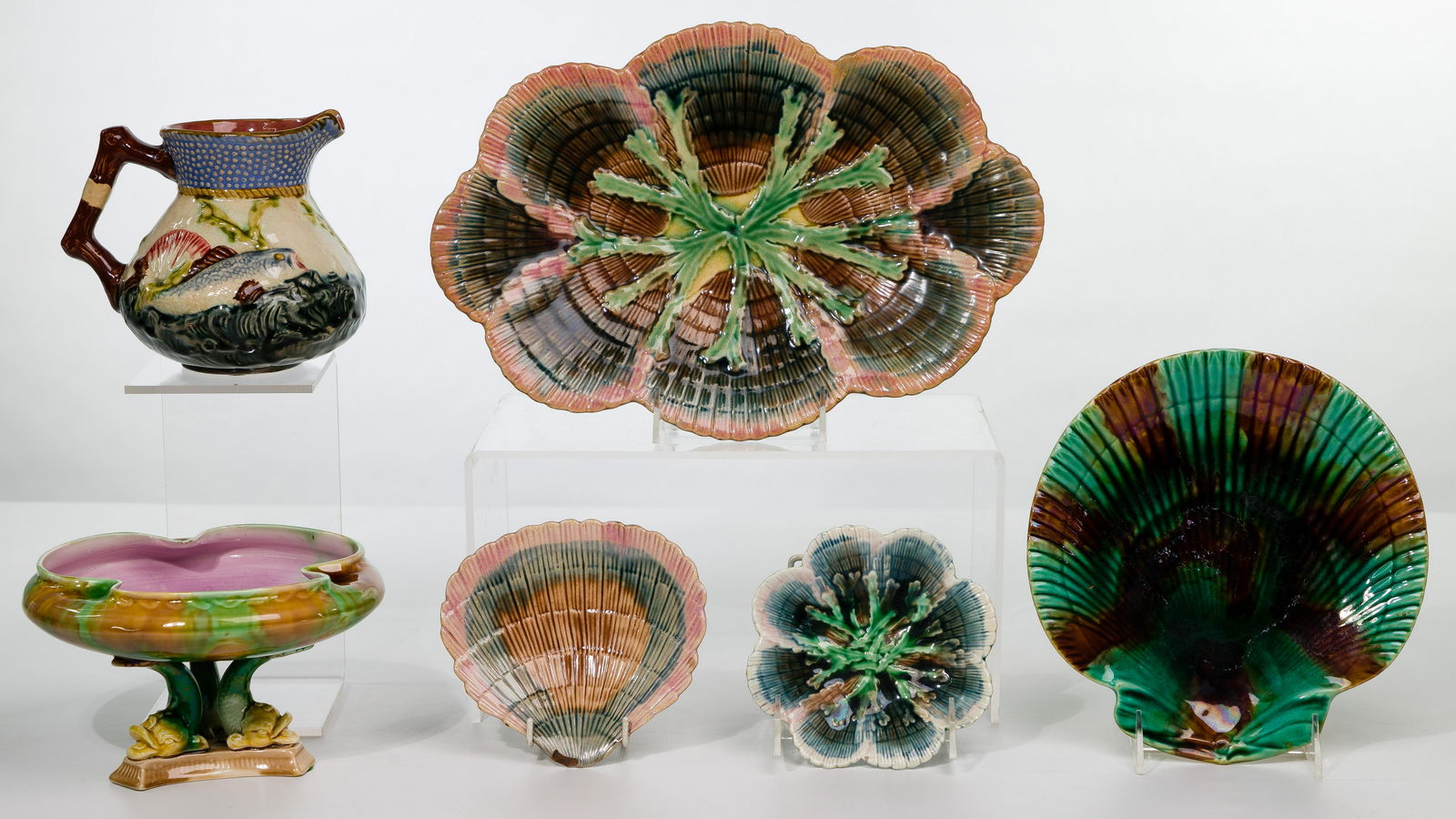 Majolica Etruscan 'Sea Shell' and 'Sea Weed' Assortment (1 of 5)