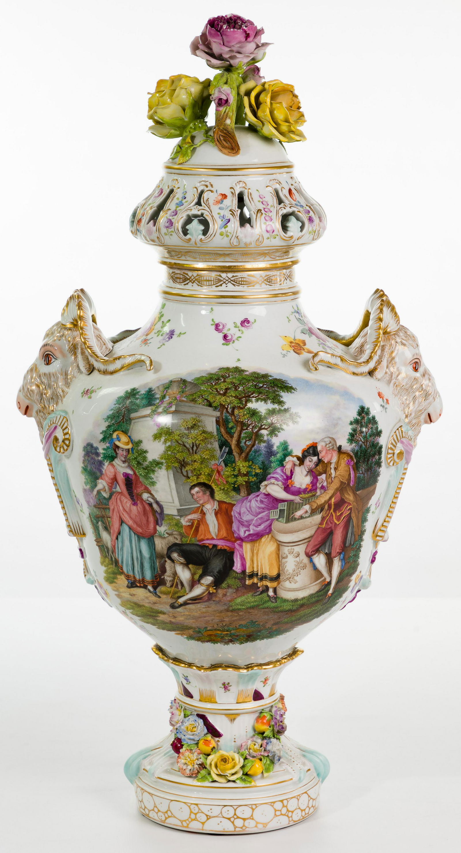 Meissen Porcelain Urn (1 of 15)