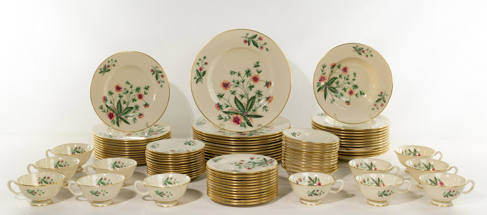 Lenox 'Country Garden' Porcelain China Service: Lenox 'Country Garden' Porcelain China Service (84) items comprising a complete service for (12) including dinner plates, salad / dessert plates, bread and butter plates, fruit bowls, rimmed soup bowl