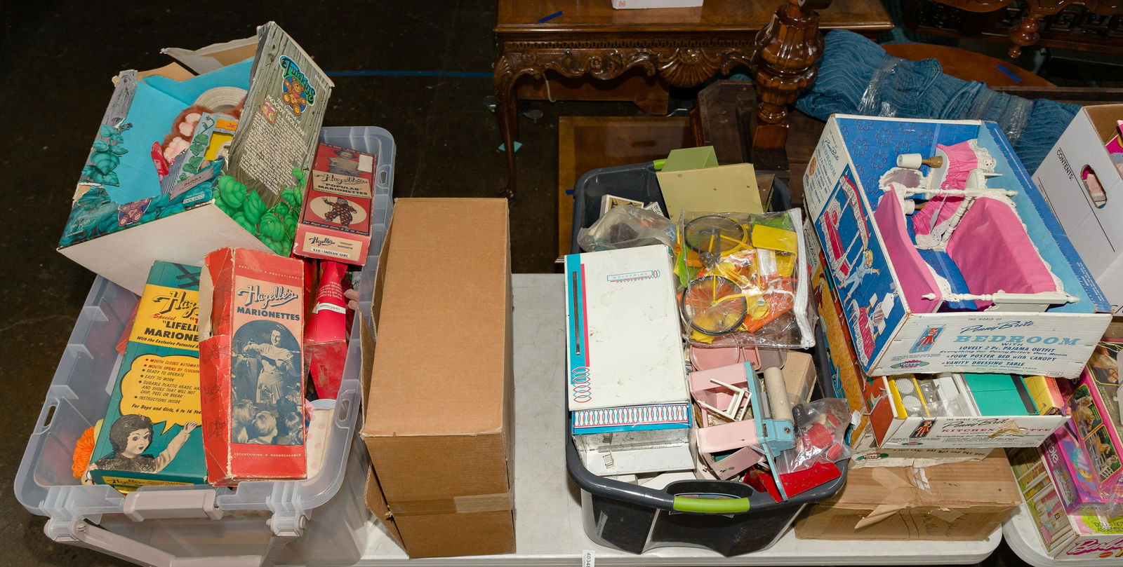 Doll, Doll House and Accessory Assortment (1 of 4)