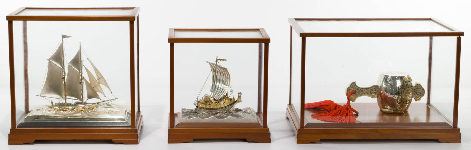 Cased Silver Object Assortment (1 of 7)