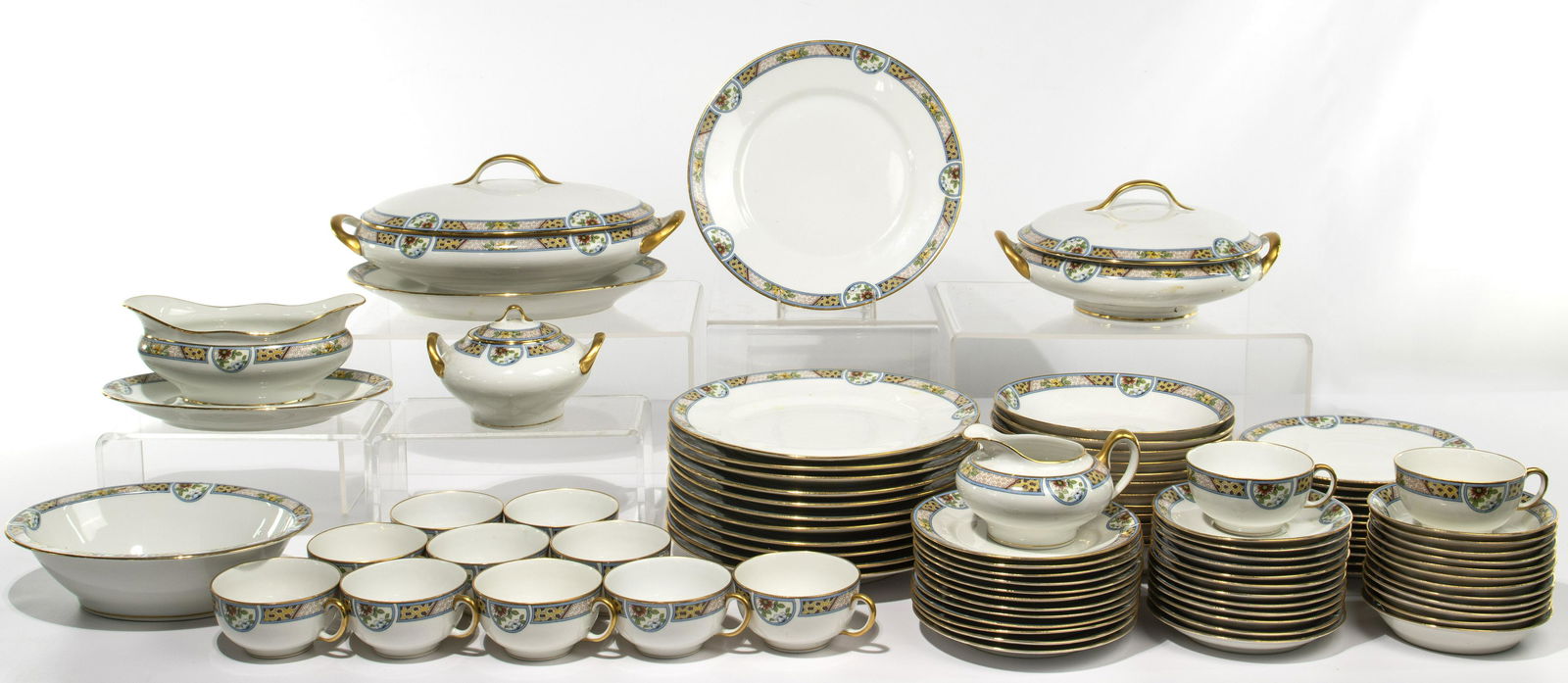 France Limoges UC China Service (1 of 2)