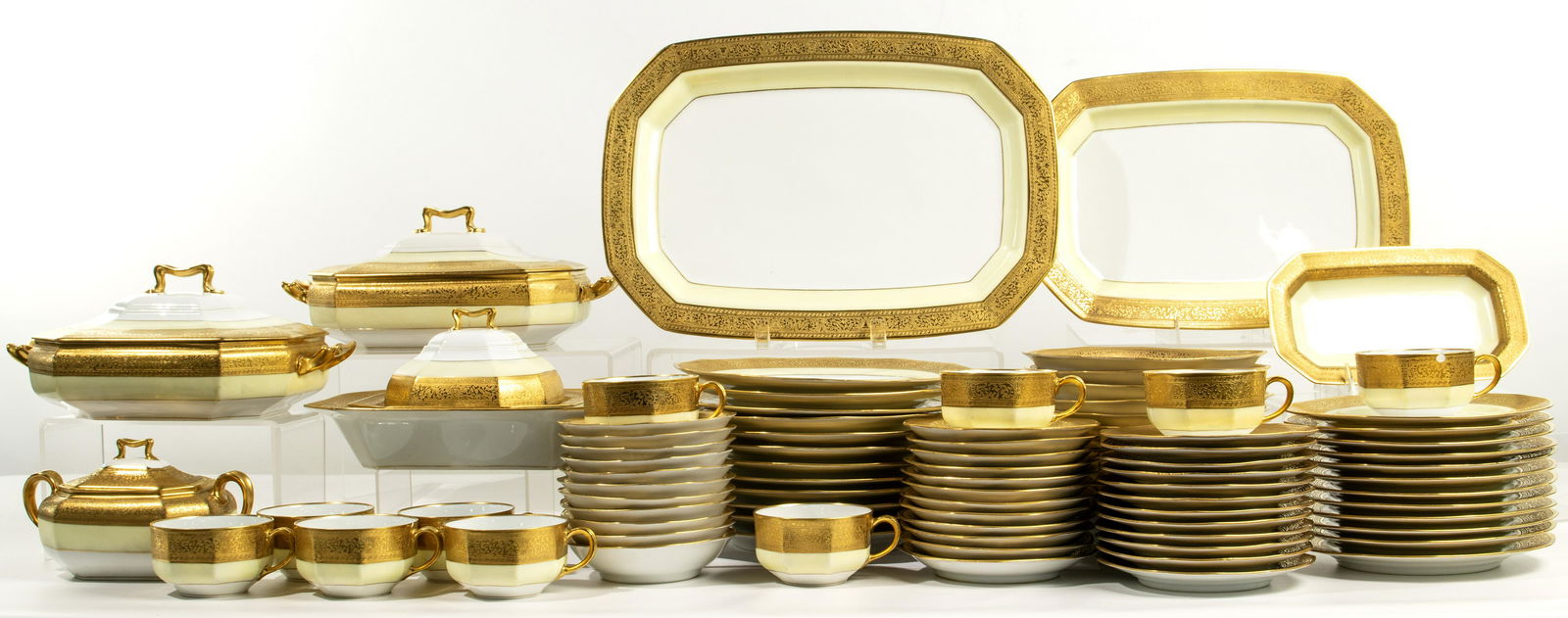 John Haviland Bavaria Dinnerware Partial Set (1 of 1)