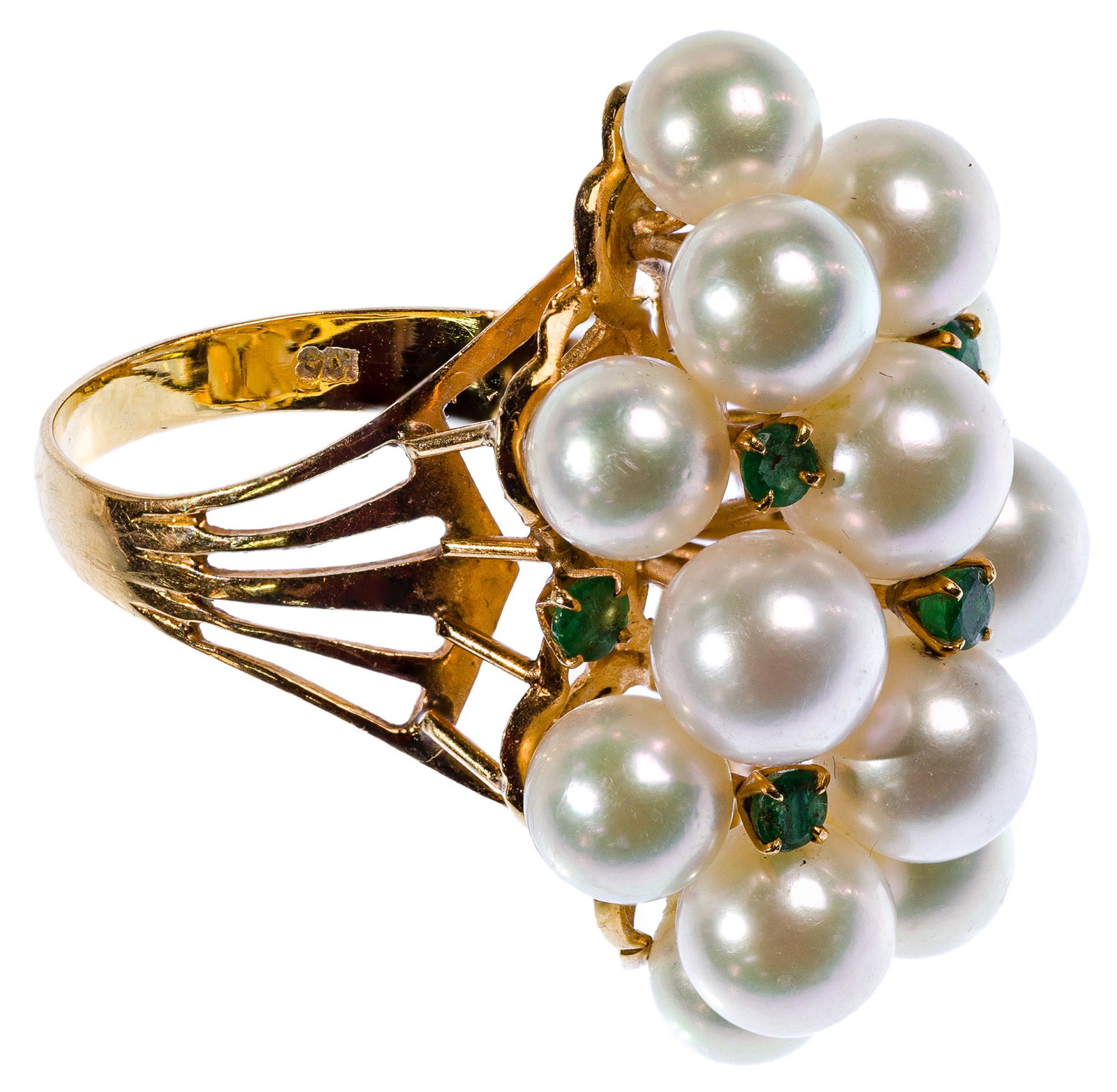 18k Yellow Gold, Pearl and Emerald Ring (1 of 2)