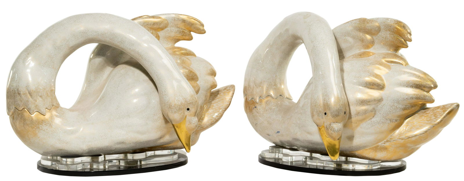 Mangani for Oggetti Porcelain Swans Figurines: Mangani for Oggetti Porcelain Swans Figurines Pair, porcelain having Italian gilt beaks and feathers, Mangani for Oggetti sticker label on base Property from: an Elmhurst, Illinois estate Height: 20 1