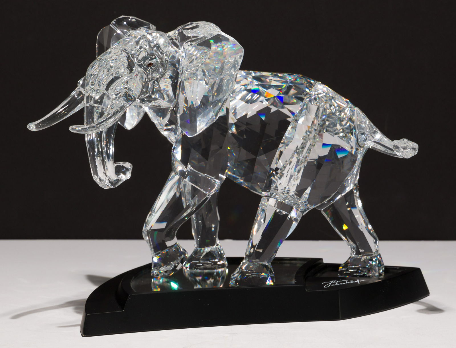 Swarovski Crystal Elephant and Case (1 of 5)