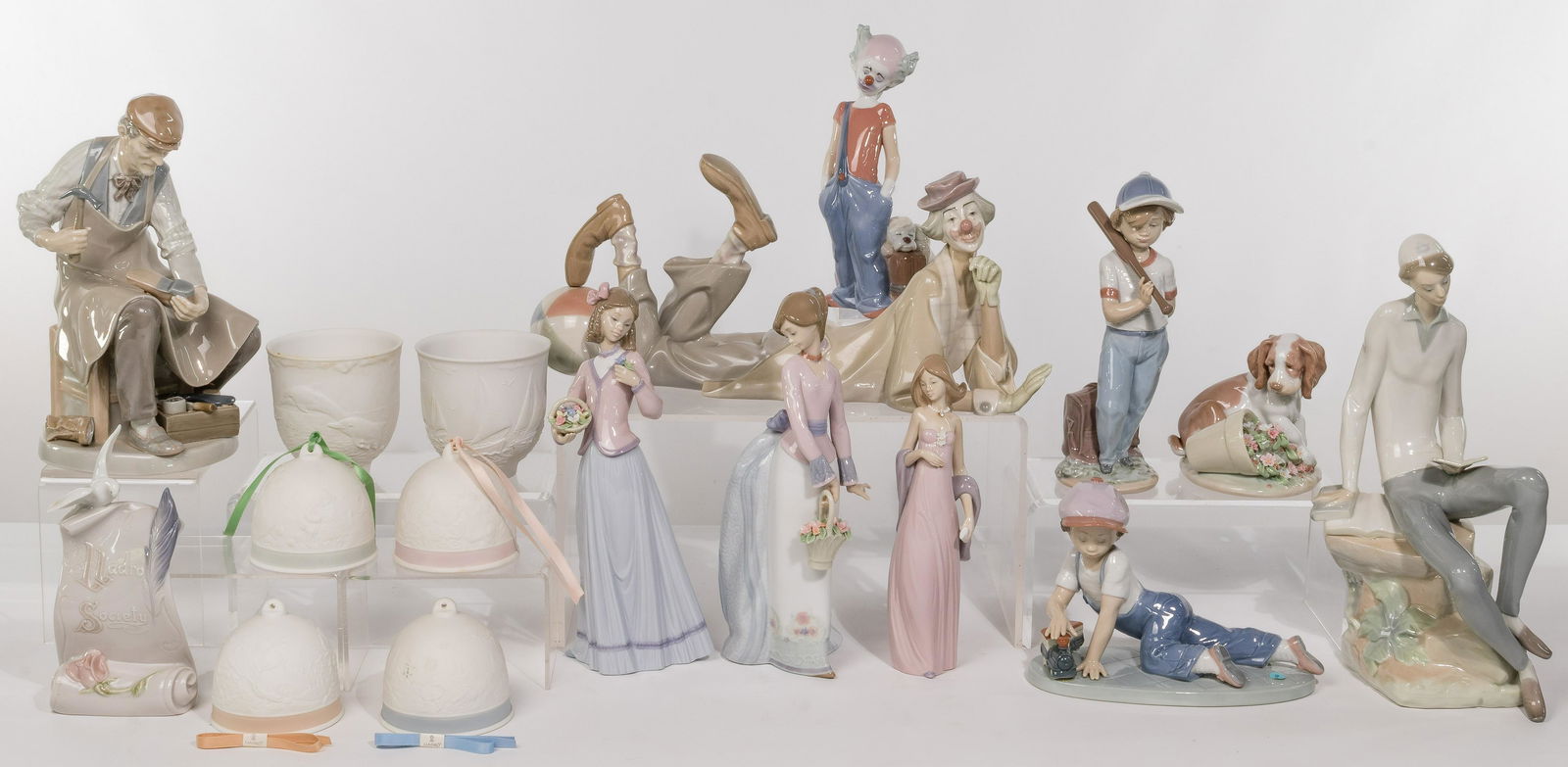 Lladro Figurine Assortment (1 of 4)