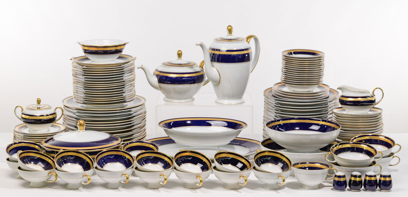 Rosenthal 'Eminence' Cobalt Blue China Service (1 of 2)