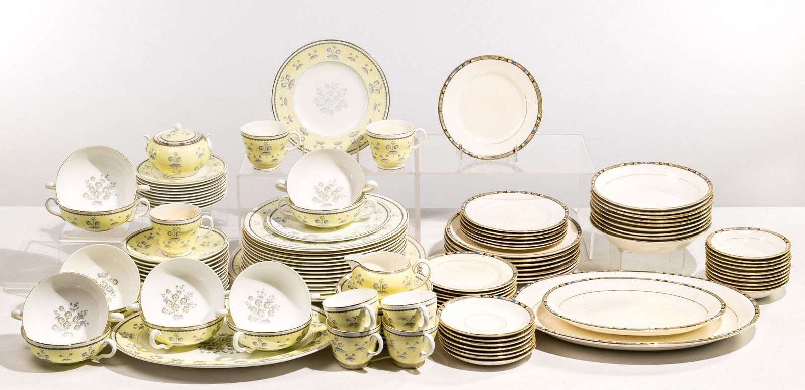 Wedgwood 'Pimpernel' China Service: Wedgwood 'Pimpernel' China Service (57) pieces including (12) dinner plates, (2) salad plates, (7) cups with (9) saucers, (12) double handled soup bowls with (12) saucers, a round platter, lidded suga