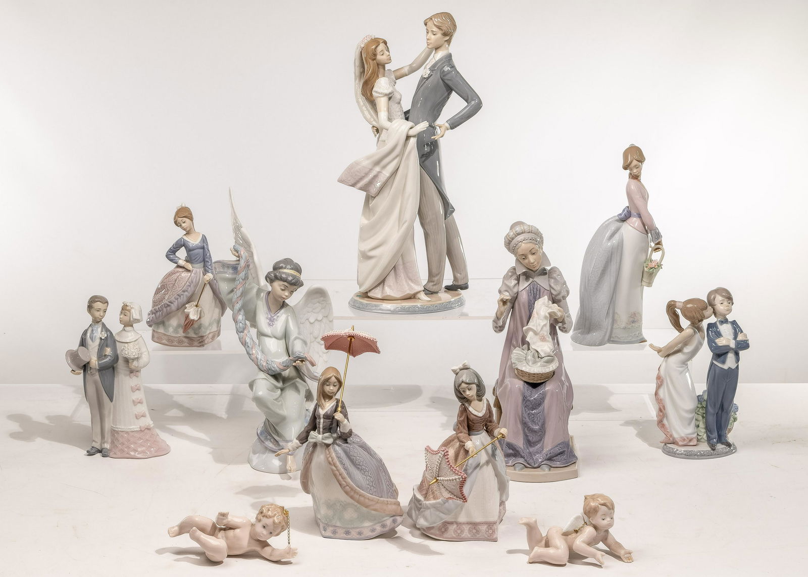Lladro Figurine Assortment (1 of 3)