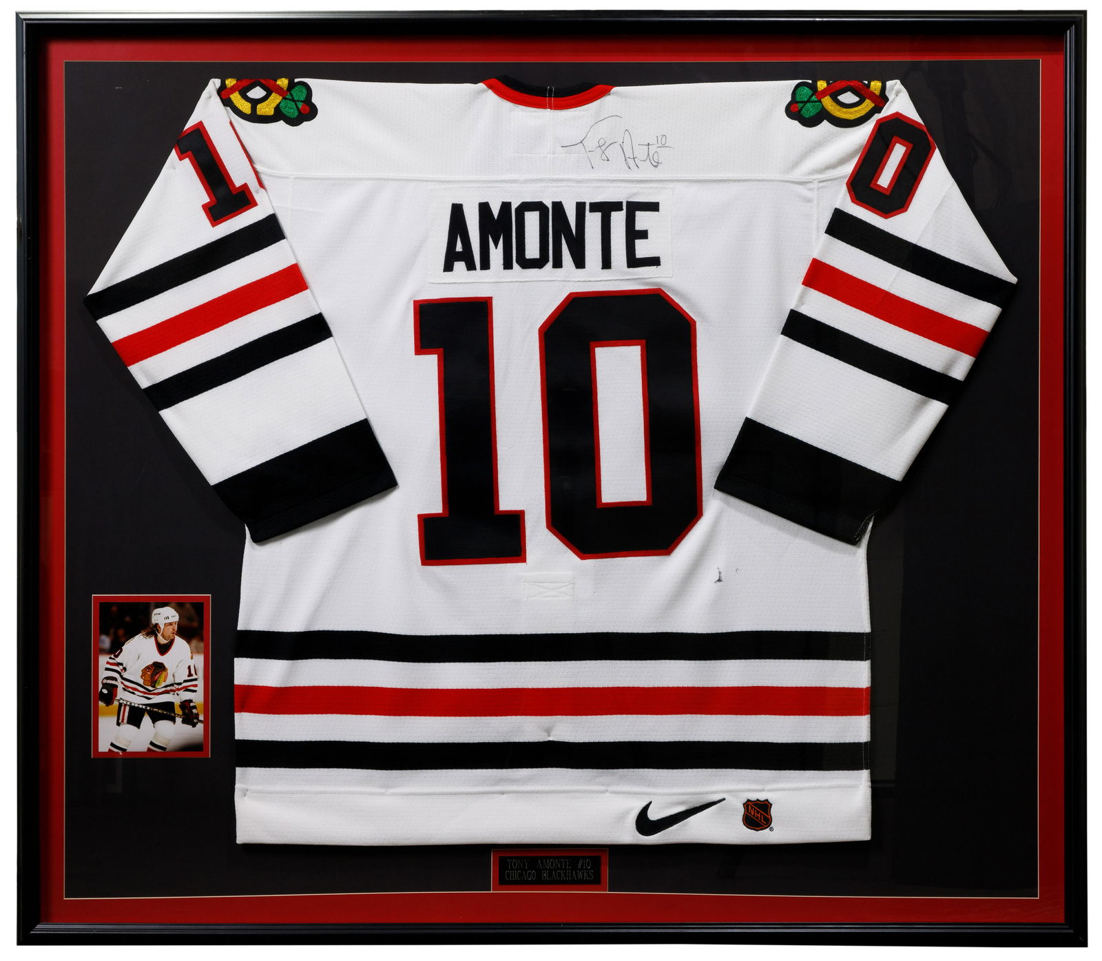 Chicago Blackhawks Tony Amonte Signed Jersey (1 of 3)