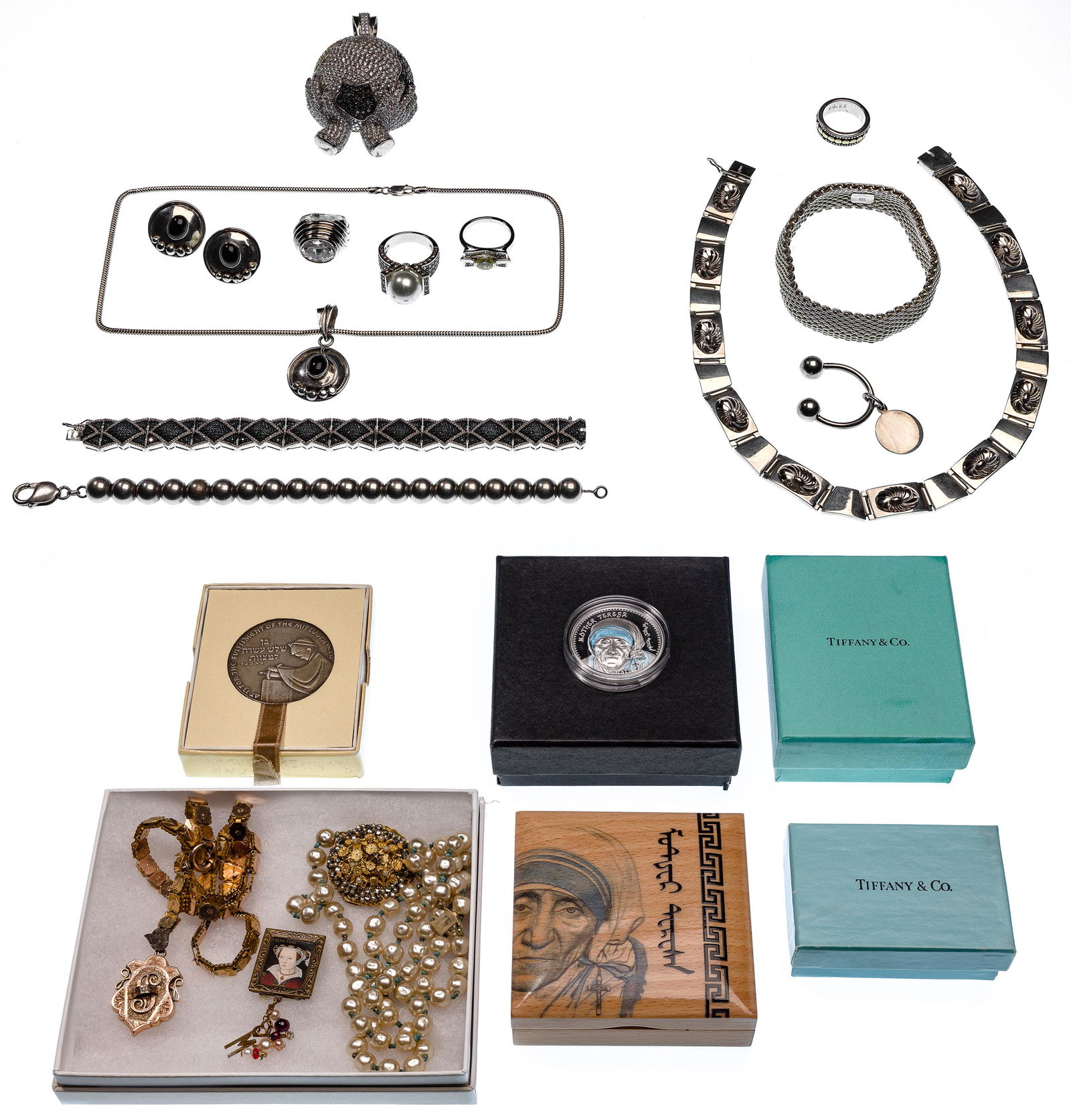Sterling Silver and Costume Jewelry Assortment (1 of 7)