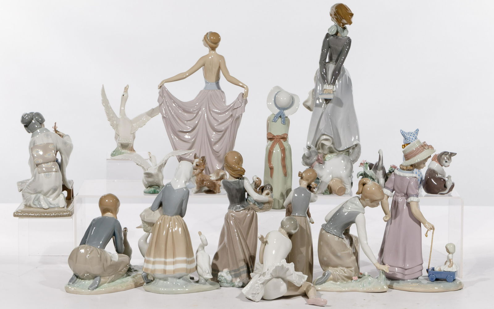 Lladro Porcelain Figurine Assortment (1 of 2)