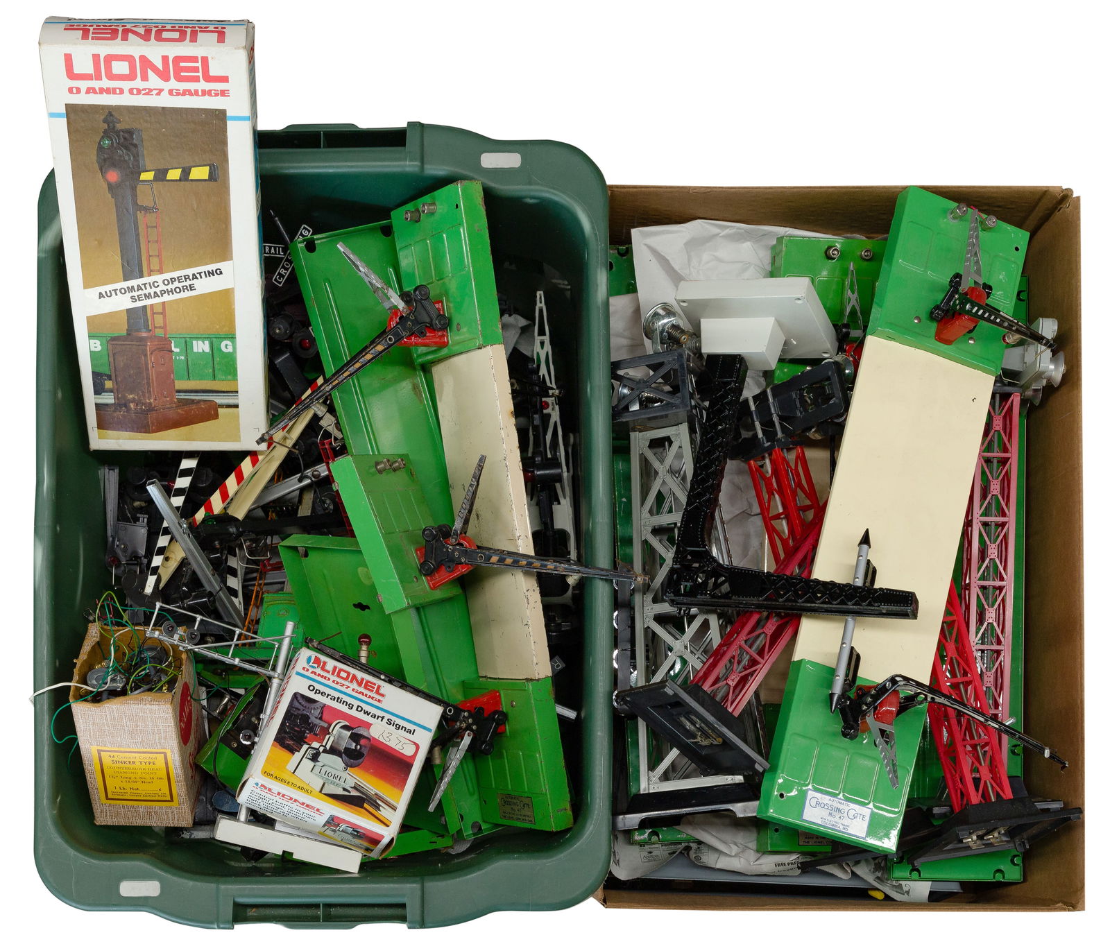 Lionel Model Train Accessory Assortment (1 of 2)