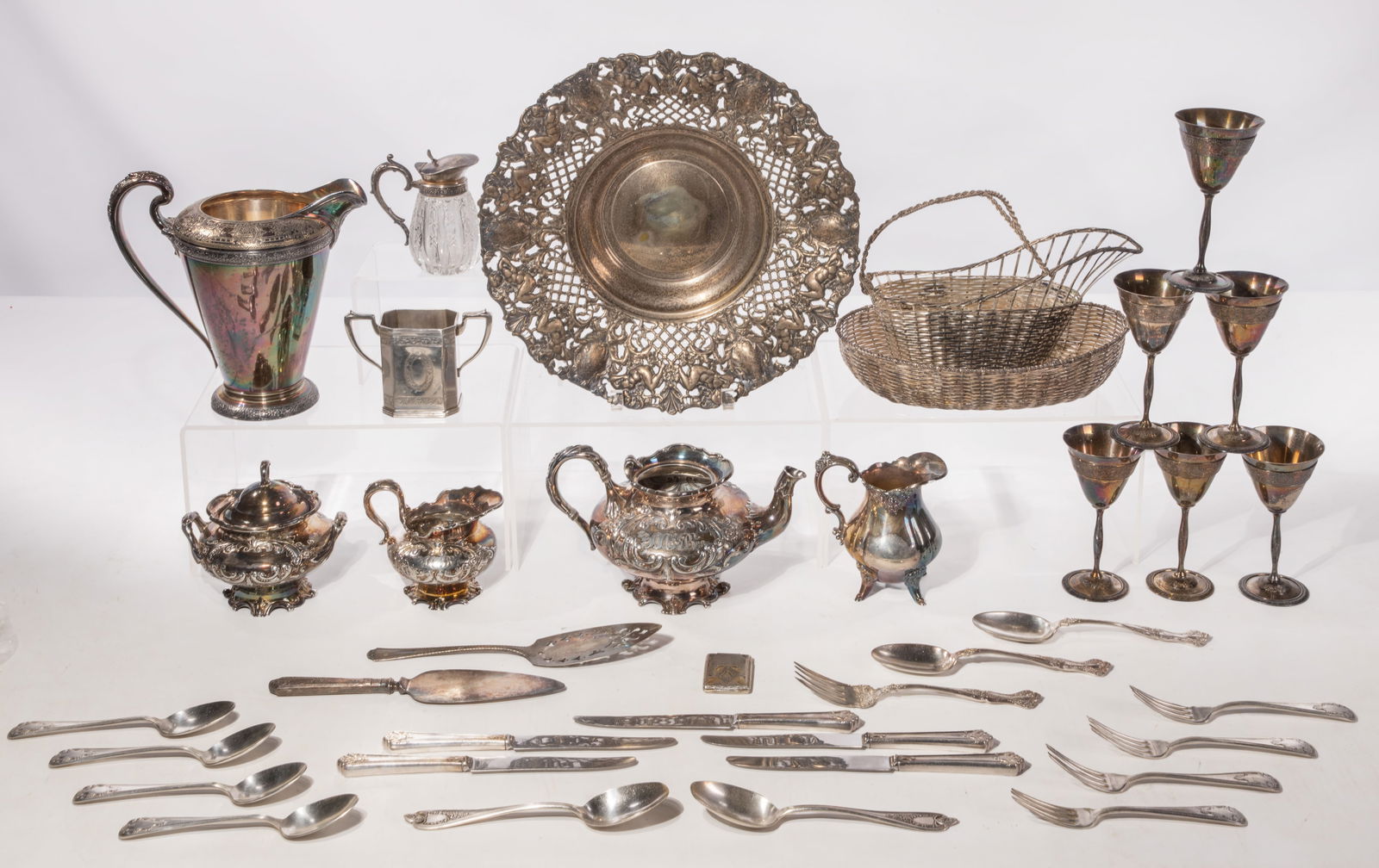 Silverplate Holloware and Flatware Assortment (1 of 9)