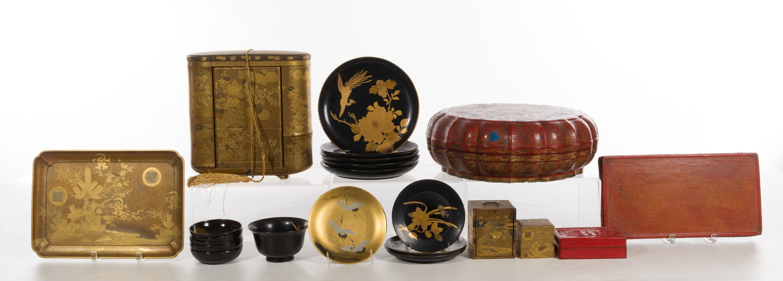 Japanese Hiramaki-e Lacquer Collection: Japanese Hiramaki-e Lacquer Collection (22) items of which (4) having Meiji style hiramaki-e gold lacquer decoration including a multi-layered sagejubako picnic set comprising four stacking boxes and 