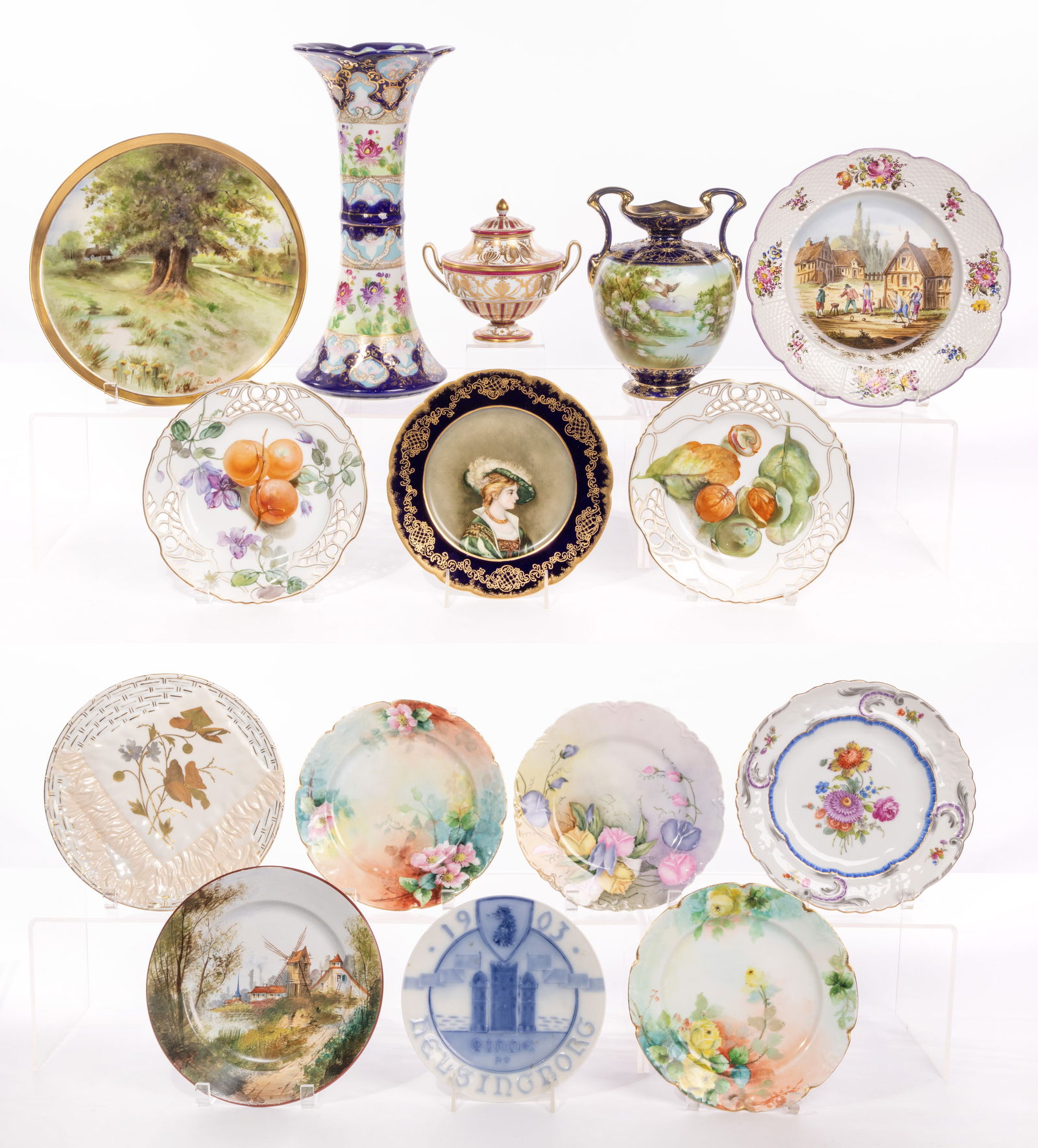 Porcelain Decorative Object Assortment (1 of 5)