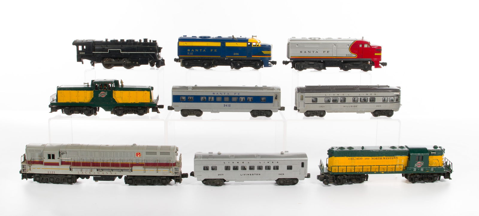 Lionel Model Train O Scale Assortment (1 of 2)