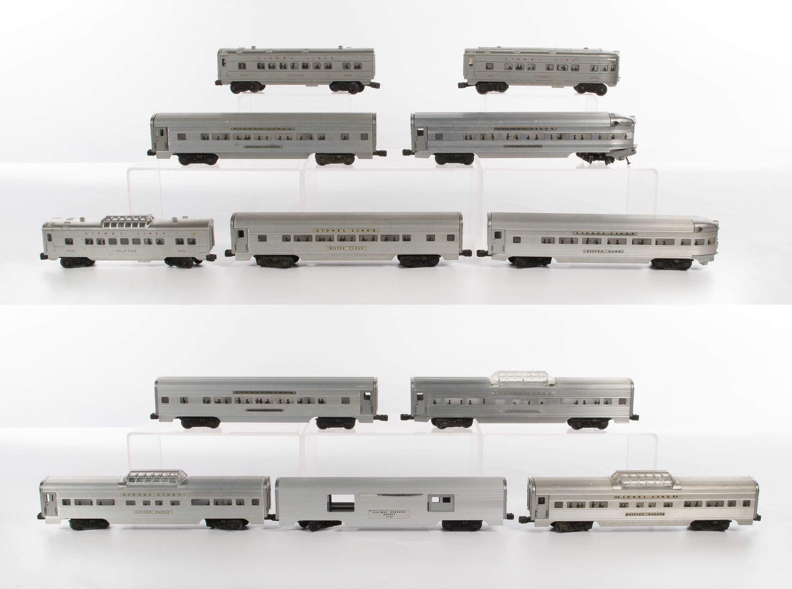 Lionel Model Train O Scale Assortment (1 of 2)