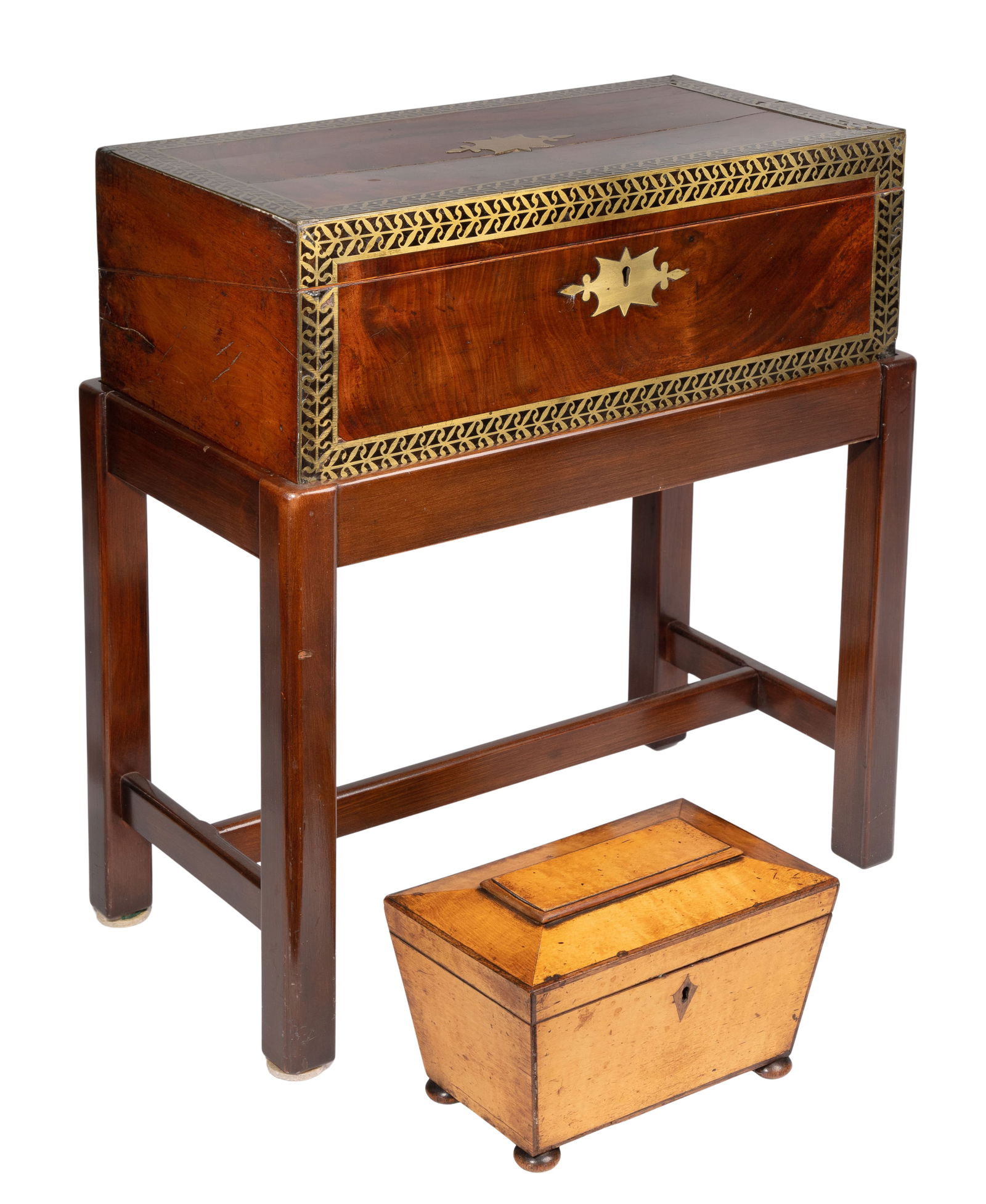 Tea Caddy and Lap Desk (1 of 8)