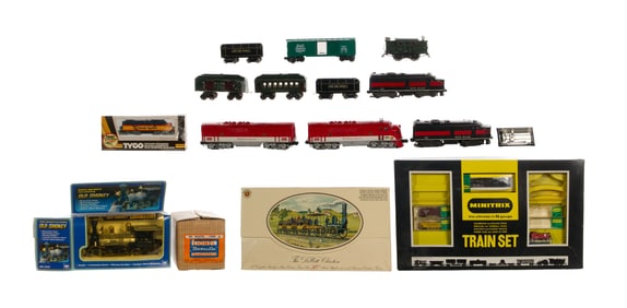 Lionel Model Train O Scale Assortment