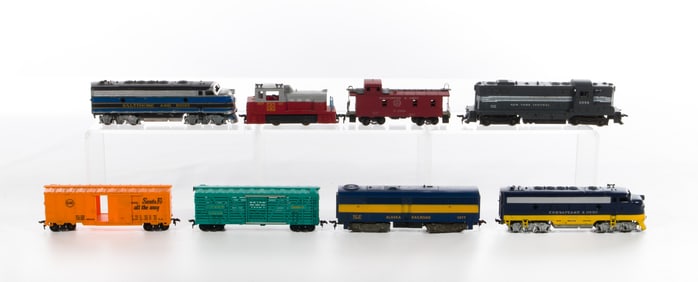 HO Scale Model Train Assortment