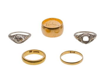 22k and 18k Gold Ring Assortment