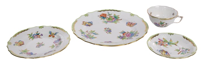 Herend Queen Victoria Porcelain China Service