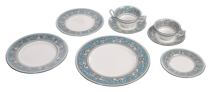 Wedgwood Florentine Porcelain China Service: Wedgwood Florentine Porcelain China Service (111) total items including (12) 10 3/4-inch dinner plates, (12) 9-inch luncheon plates, (16) 8-inch salad plates, (16) 6-inch bread and butter plates, (12)