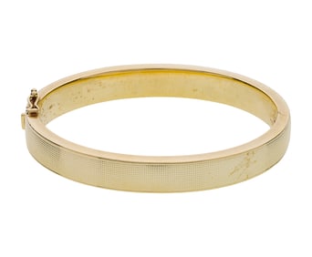 14k Yellow Gold Hinged Bangle Bracelet