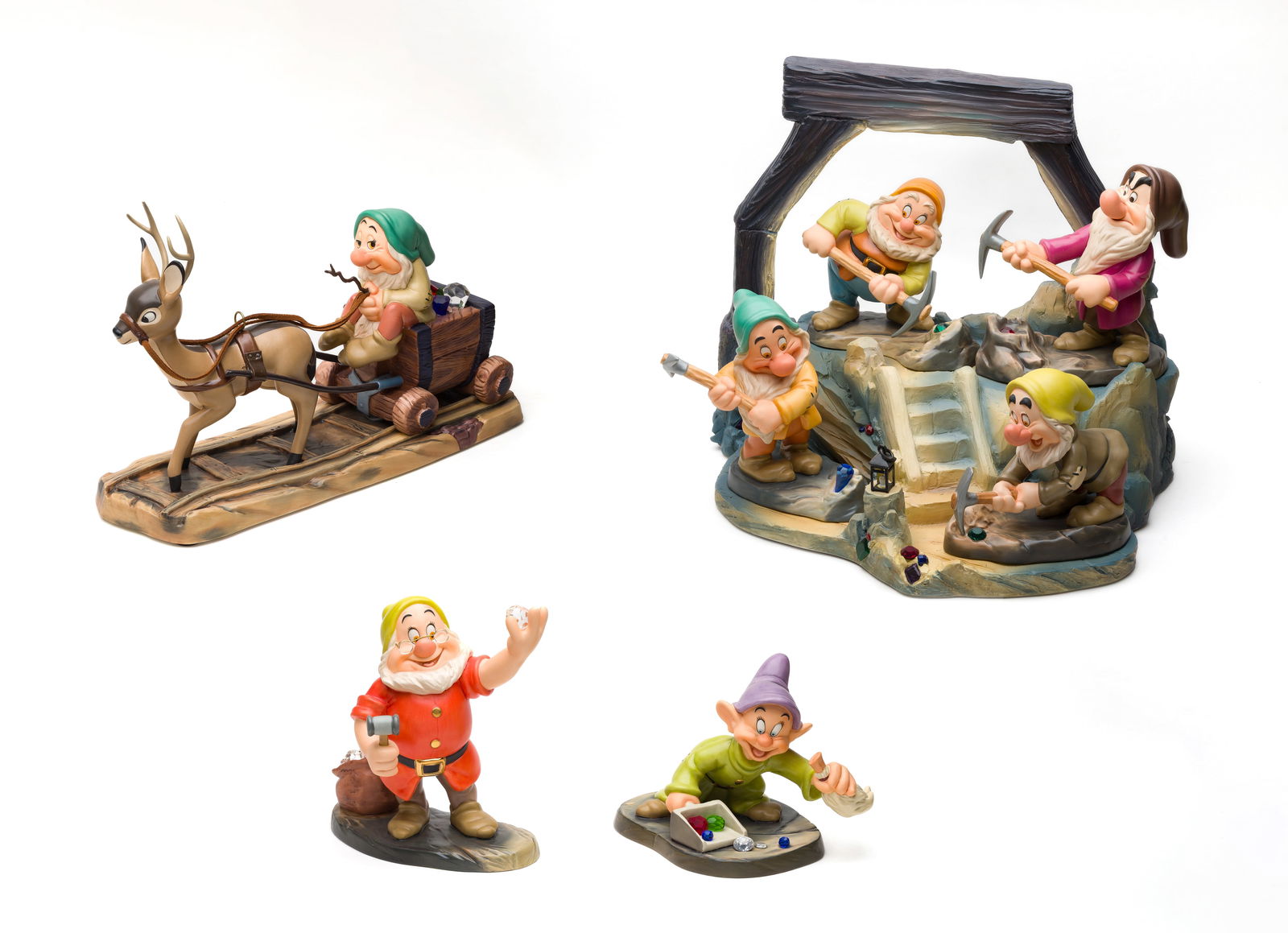 Disney Classics Collection 'Snow White and the Seven Dwarfs' Jewel Mine and Figurine Assortment (1 of 7)