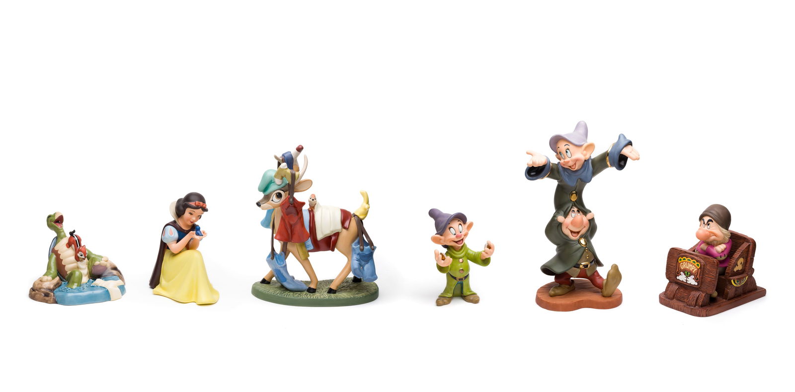 Disney Classics Collection 'Snow White and The Seven Dwarfs' Figurine Assortment (1 of 2)