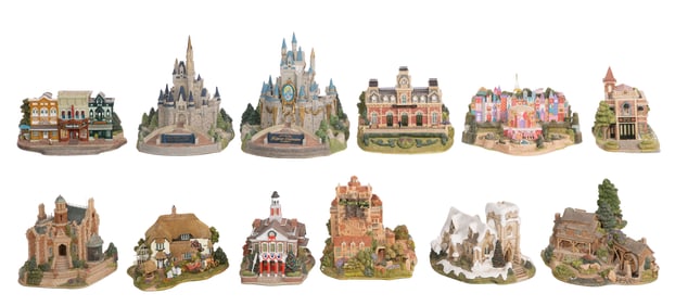 Ray Day for Lilliput Lane 'Disneyland Attraction' and 'Main Street' Assortment
